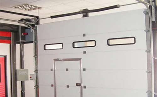 大荔工业提升门的安装方法