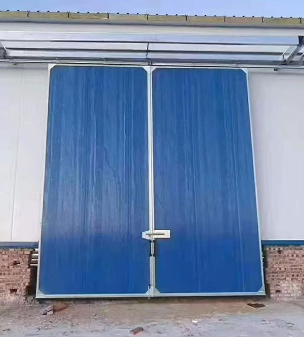 大荔工业门在大型仓储物流通道中的应用实例