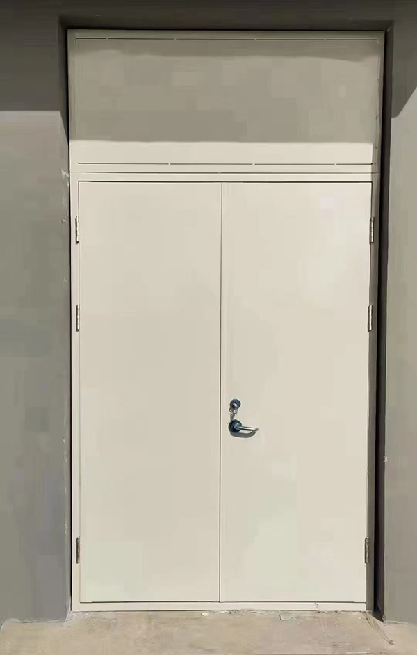 展览馆项目完成大跨度大荔防火门安装